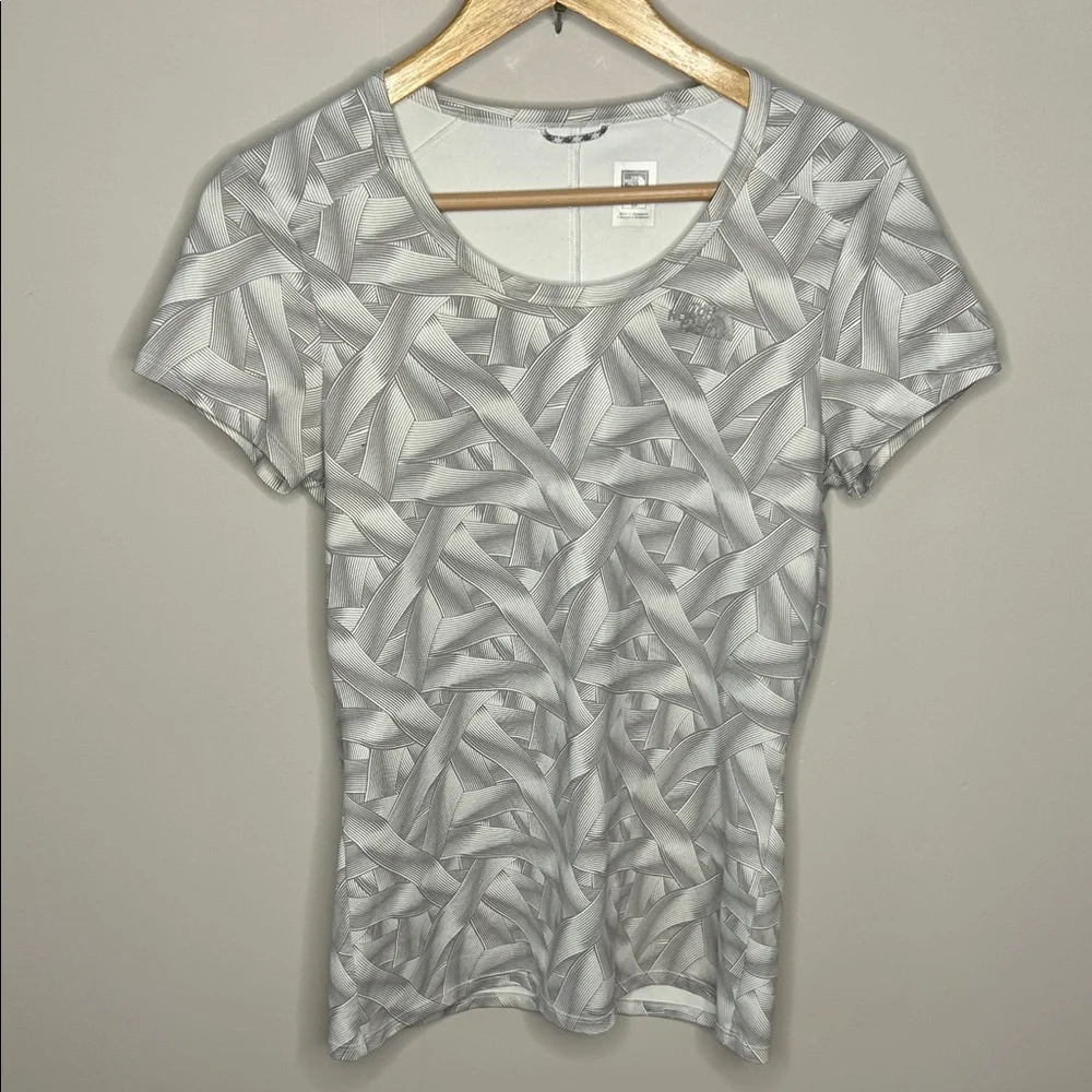 The North Face VaporWick Top - Picture 3 of 9